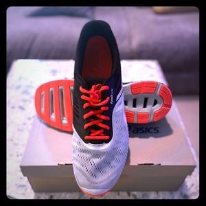 Asics US Mens 12 FuzeX Lyte Trainers